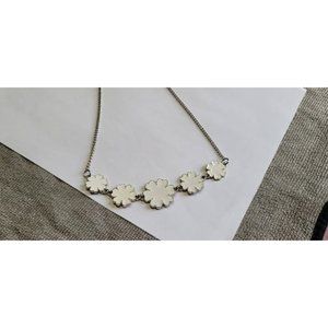 White flower necklace